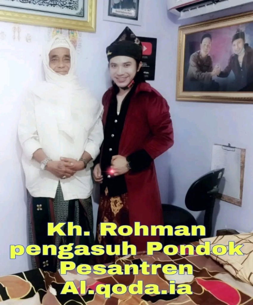 Gus Jagat Satria bersama KH Rohman Pengasuh Ponpes Al-Qodiriyah